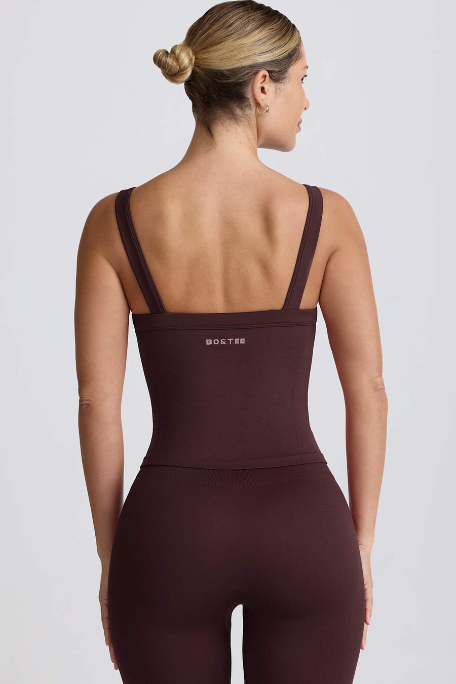 super sculpt seamless longline tanktop in chocoladebruin