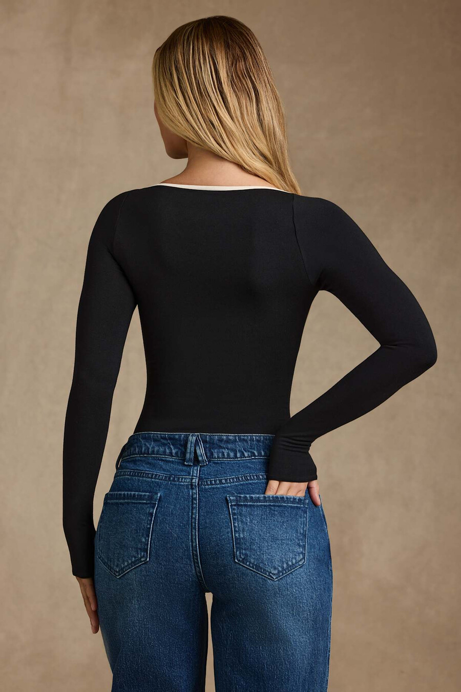 bodysuit van modal met contrasterende bies in zwart