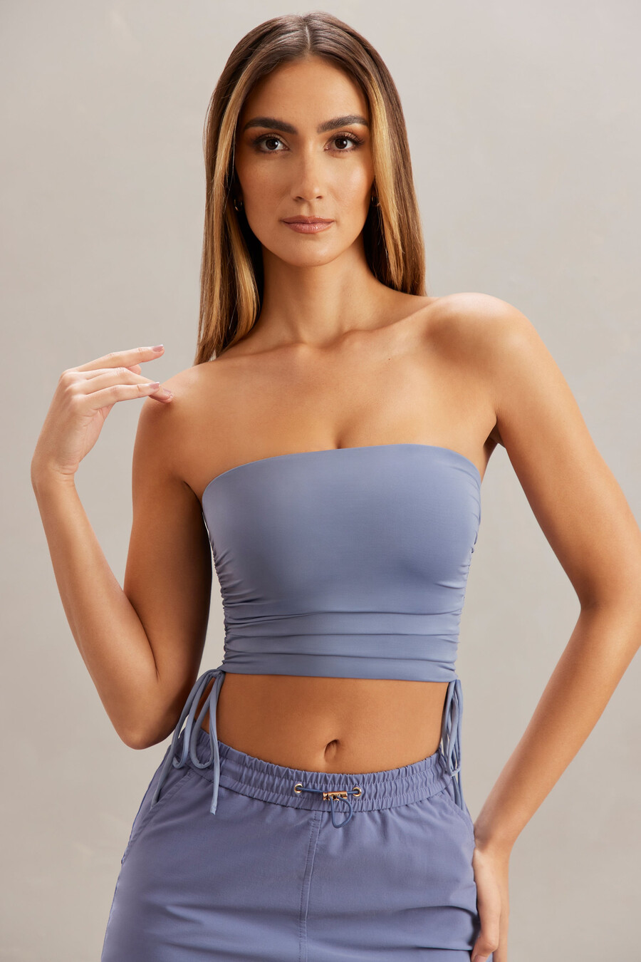 geplooide bandeau crop top in blauw