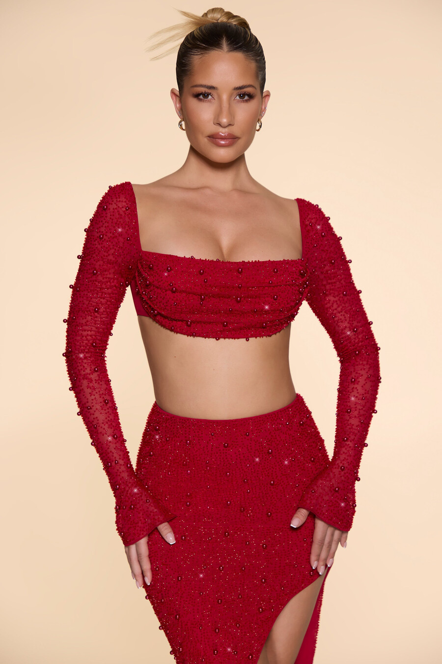 versierde crop top met colkraag in rood