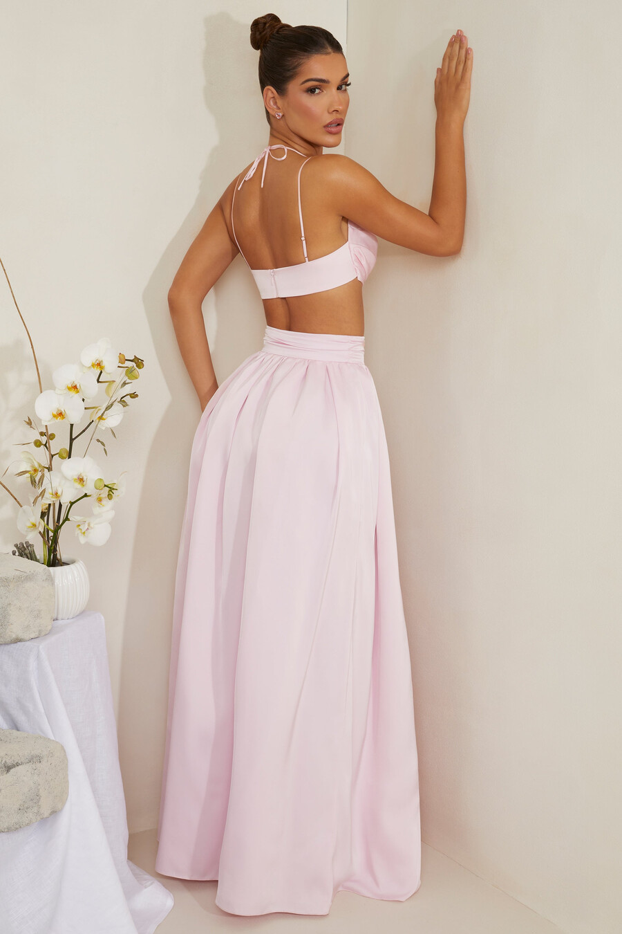 crop top met colkraag van zware satijn in roze