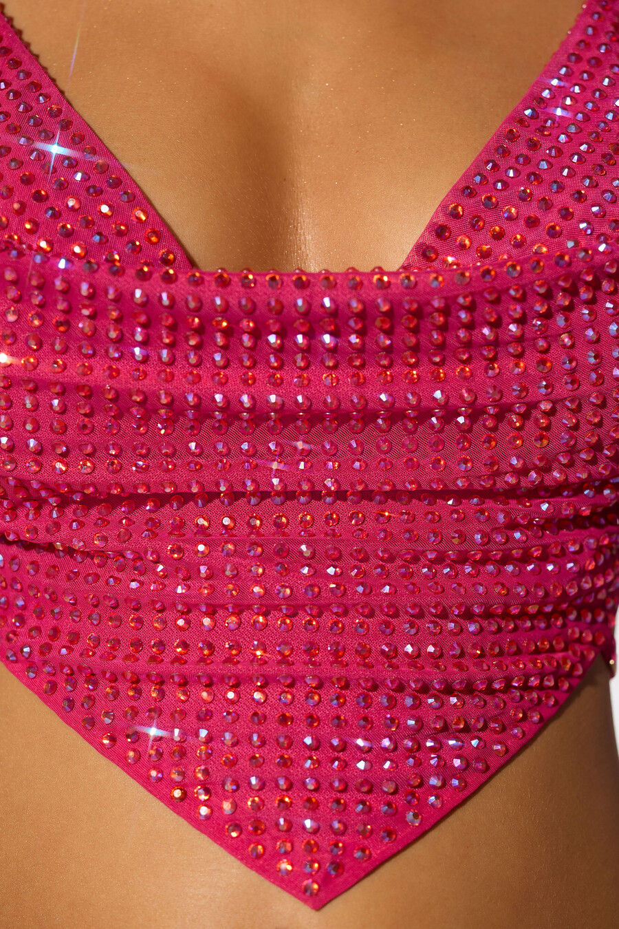 versierde crop top met colkraag en open rug in felroze