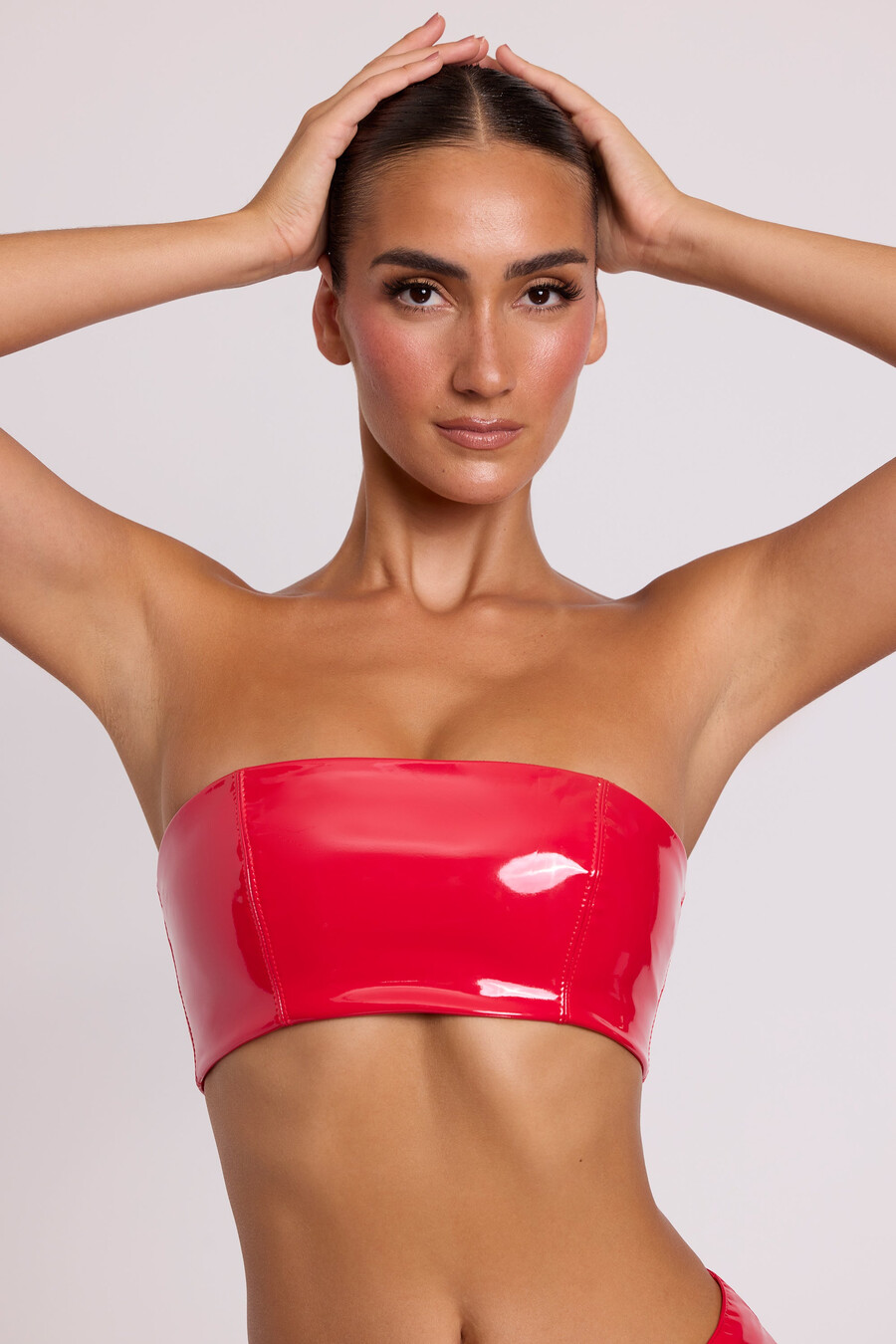 vinyl bandeau bralette in vuurrood