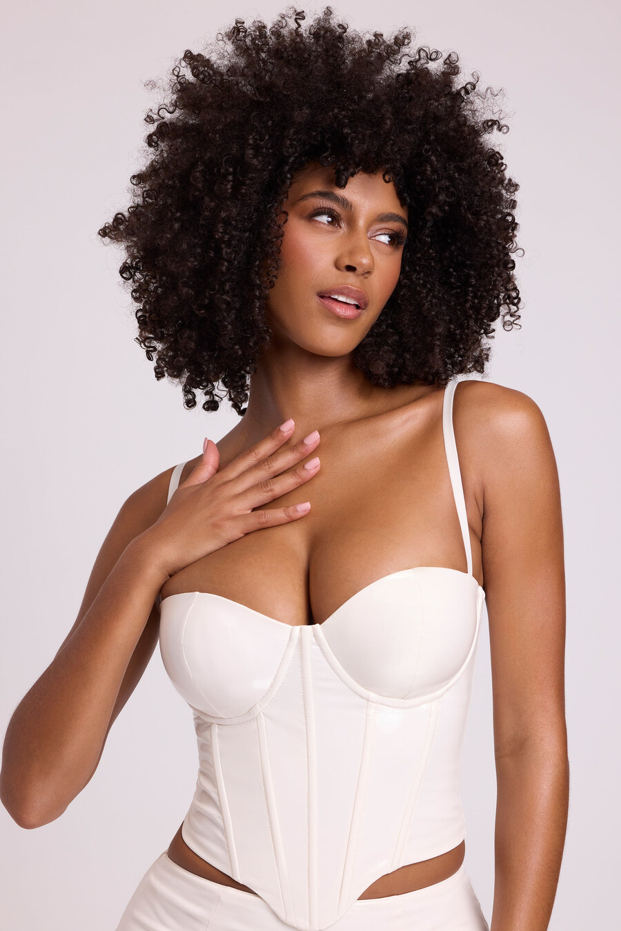 vinyl crop top met beugel en korset in wit
