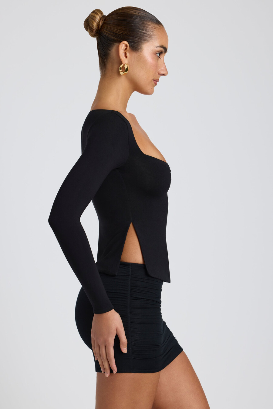 modal top met sweetheart-halslijn in zwart