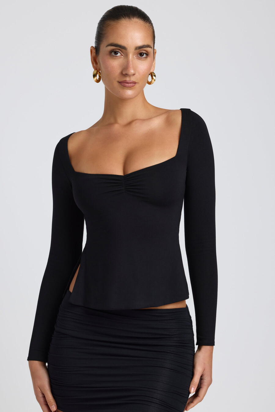modal top met sweetheart-halslijn in zwart