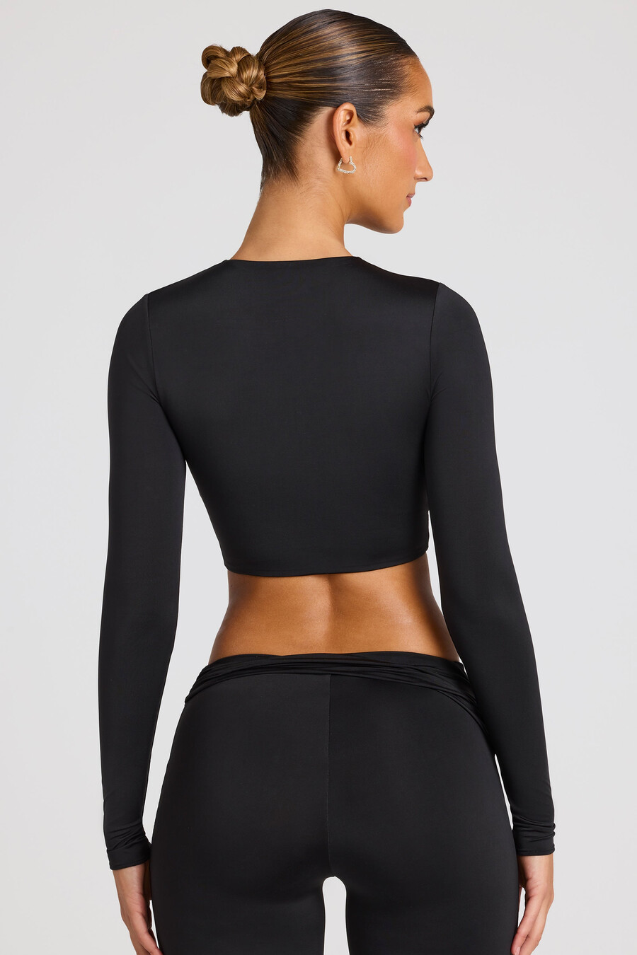 transparante crop top met lange mouwen en panelen in zwart