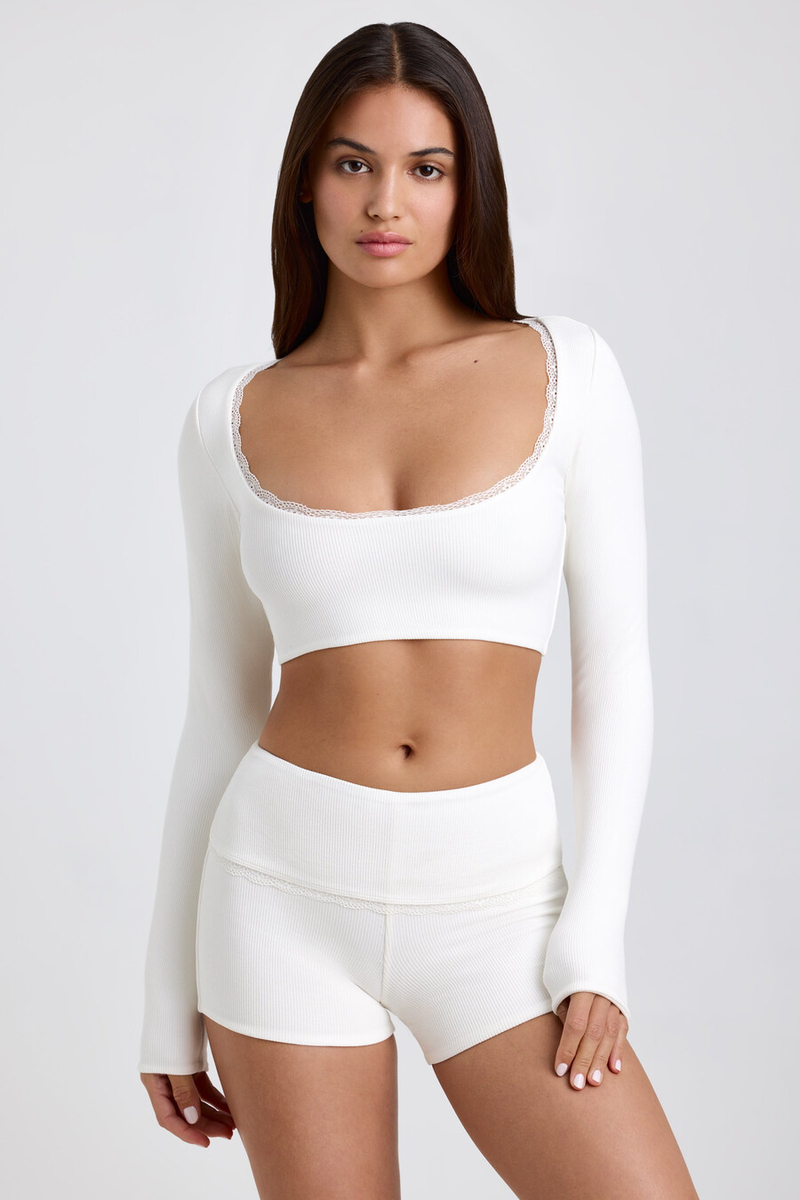 geribbelde crop top van modal met kanten afwerking in wit