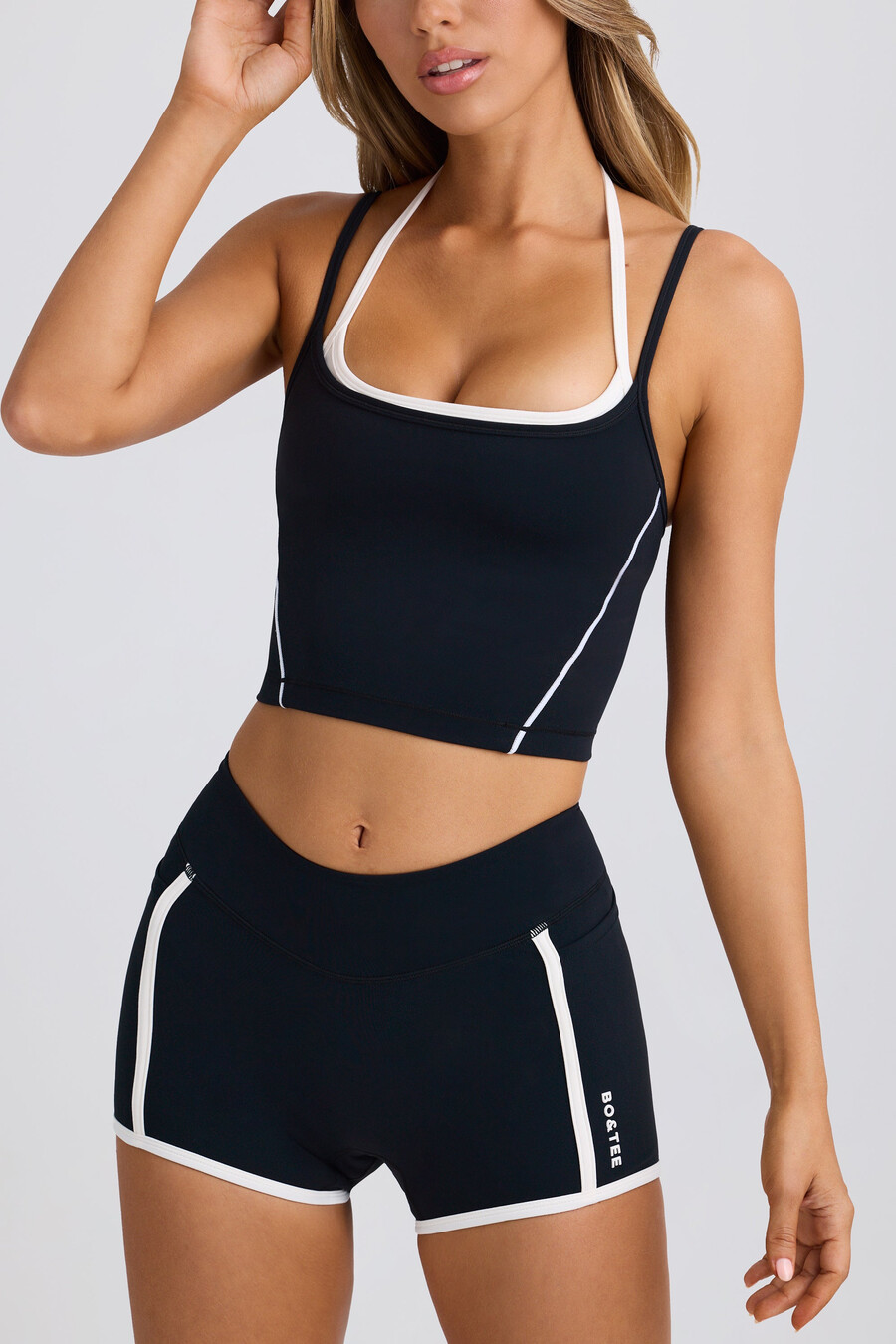zachte sportieve gelaagde cropped tanktop in zwart