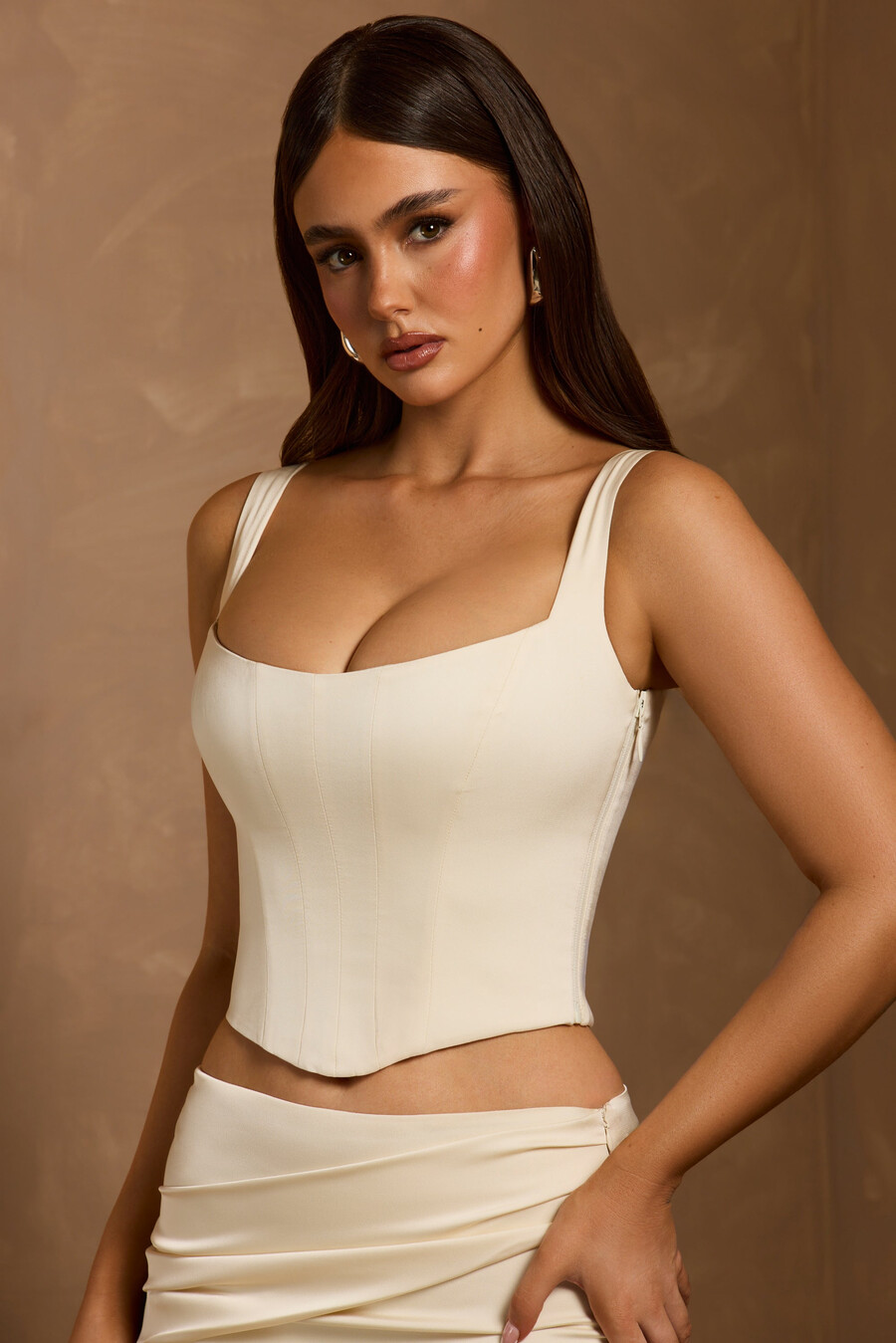 corsettop met vetersluiting in ivoor