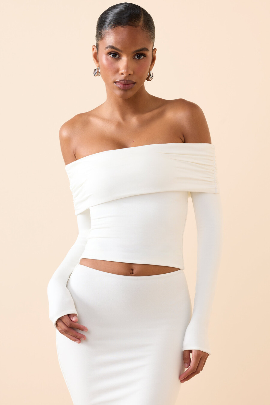 off-shoulder top met lange mouwen van modal in wit