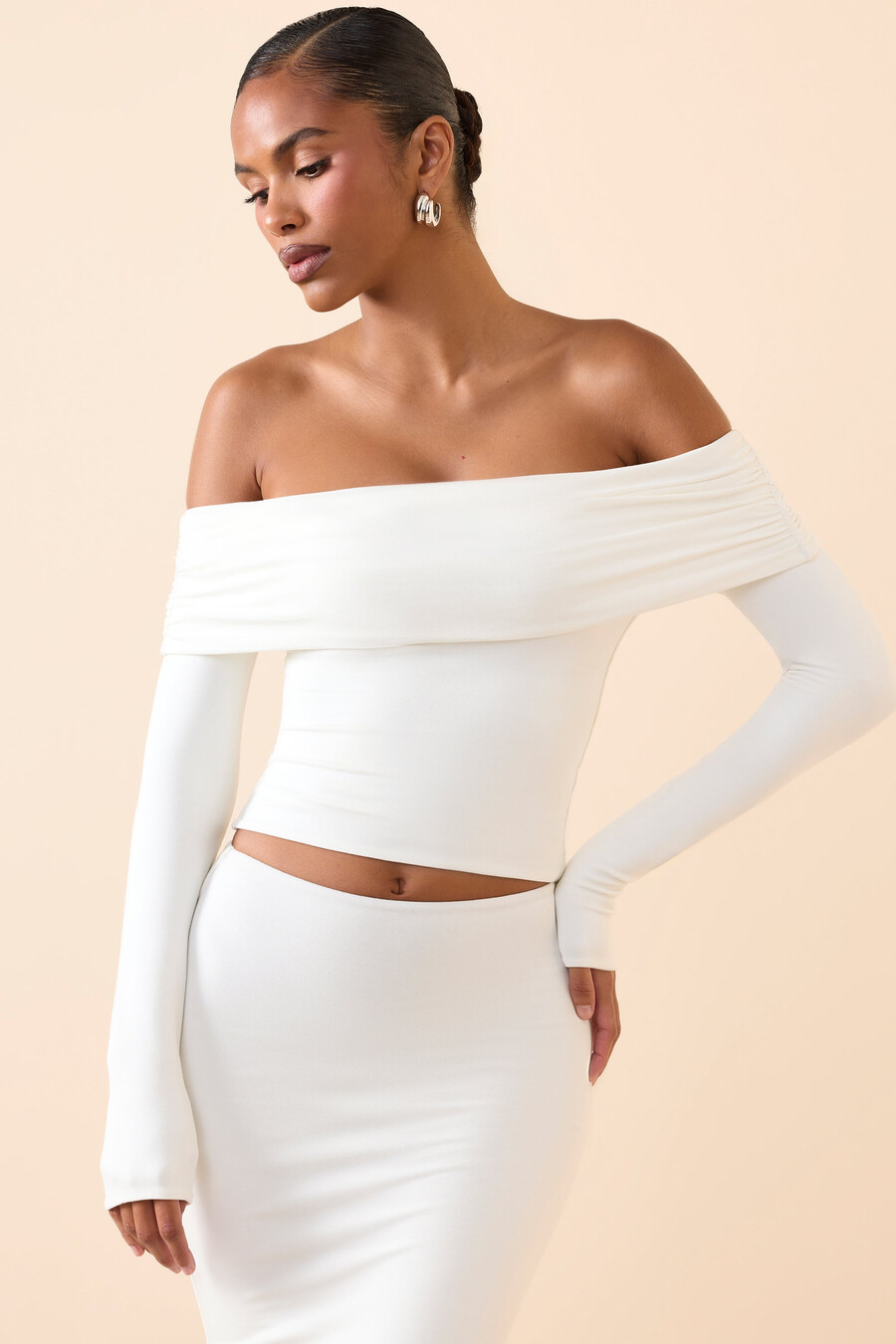 off-shoulder top met lange mouwen van modal in wit